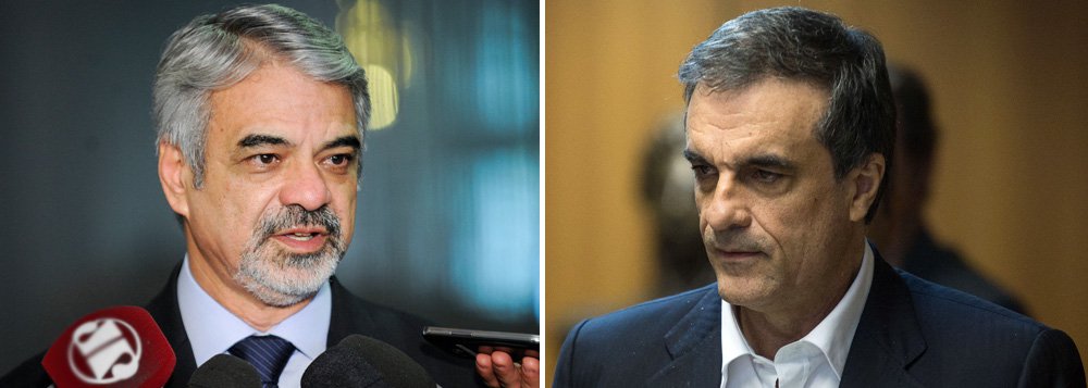 Líder do PT no Senado, Humberto Costa (PE), disse não ver problemas no fato da bancada cobrar explicações do ministro da Justiça, José Eduardo Cardozo, sobre as ações consideradas "abusivas" da Polícia Federal, bem como em função do "vazamento seletivo" do depoimento de delação premiada feito pelo empreiteiro Ricardo Pessoa, da UTC, preso pela Operação Lava Jato; "Obviamente que em algumas ações realizadas houve, sem dúvida, determinado grau de abuso. Não estranha que o PT faça isso. Cobrar isso do ministro da Justiça não me parece o fim do mundo", disse; ele disse também não ver razãoi para o afastamento dos ministros da Casa Civil, Aloízio Mercadante, e da Comunicação Social e ex-tesoureiro da campanha da residente Dilma, Edinho Silva, citados por Pessoa em seu depoimento (Foto: Paulo Emílio) Líder do PT no Senado, Humberto Costa (PE), disse não ver problemas no fato da bancada cobrar explicações do ministro da Justiça, José Eduardo Cardozo, sobre as ações consideradas "abusivas" da Polícia Federal, bem como em função do "vazamento seletivo" do depoimento de delação premiada feito pelo empreiteiro Ricardo Pessoa, da UTC, preso pela Operação Lava Jato; "Obviamente que em algumas ações realizadas houve, sem dúvida, determinado grau de abuso. Não estranha que o PT faça isso. Cobrar isso do ministro da Justiça não me parece o fim do mundo", disse; ele disse também não ver razãoi para o afastamento dos ministros da Casa Civil, Aloízio Mercadante, e da Comunicação Social e ex-tesoureiro da campanha da residente Dilma, Edinho Silva, citados por Pessoa em seu depoimento