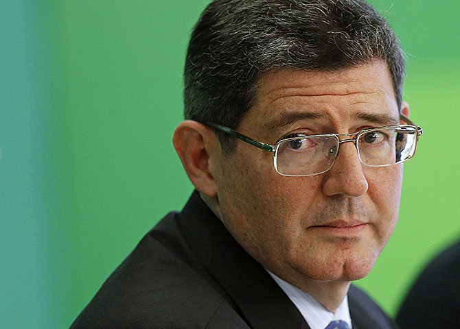 Joaquim Levy frustou neoliberais ao anunciar meta suave de superávit primário para o ano que vem, e enfatizar que não haverá agressão aos programas sociais, o emprego e à renda (Foto: Miguel do Rosário) Joaquim Levy frustou neoliberais ao anunciar meta suave de superávit primário para o ano que vem, e enfatizar que não haverá agressão aos programas sociais, o emprego e à renda