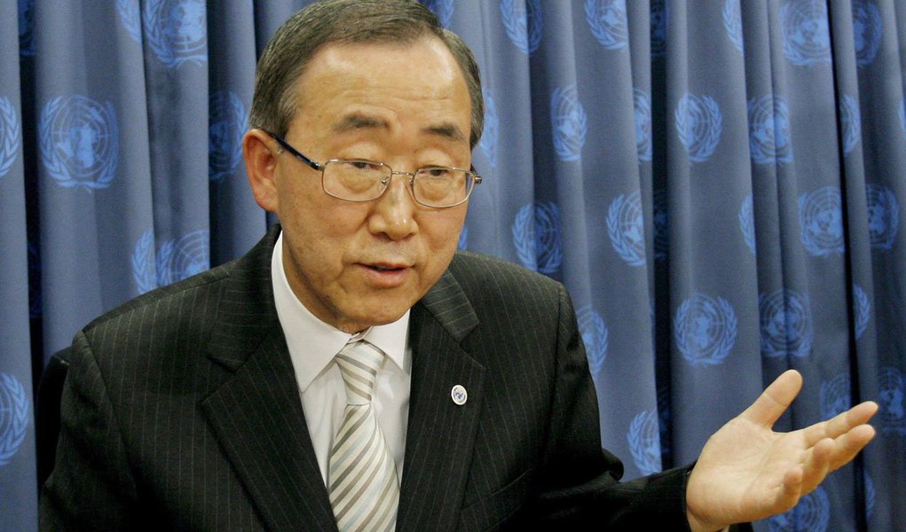 "Quatro em cada cinco sírios vivem em situação de pobreza, miséria e privações. O país perdeu quase quatro décadas de desenvolvimento humano", disse Ban Ki-moon na abertura da 3ª Conferência Anual de Doadores para a Síria, que ocorre no Kuwait (Foto: Gisele Federicce) "Quatro em cada cinco sírios vivem em situação de pobreza, miséria e privações. O país perdeu quase quatro décadas de desenvolvimento humano", disse Ban Ki-moon na abertura da 3ª Conferência Anual de Doadores para a Síria, que ocorre no Kuwait
