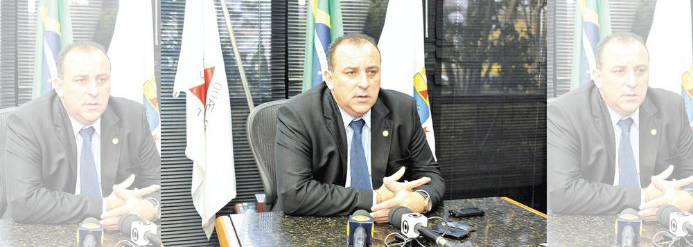 O novo presidente da Câmara de Belo Horizonte foi definido; Wellington Magalhães, do PTN, vai presidir a casa legislativa pelos próximos dois anos; “Eu só tenho que agradecer os 25 e eu sei que vou governar com os 41. E tudo que eu fiz na minha campanha, que eu prometi, vai ser cumprido”, disse (Foto: Leonardo Lucena) O novo presidente da Câmara de Belo Horizonte foi definido; Wellington Magalhães, do PTN, vai presidir a casa legislativa pelos próximos dois anos; “Eu só tenho que agradecer os 25 e eu sei que vou governar com os 41. E tudo que eu fiz na minha campanha, que eu prometi, vai ser cumprido”, disse
