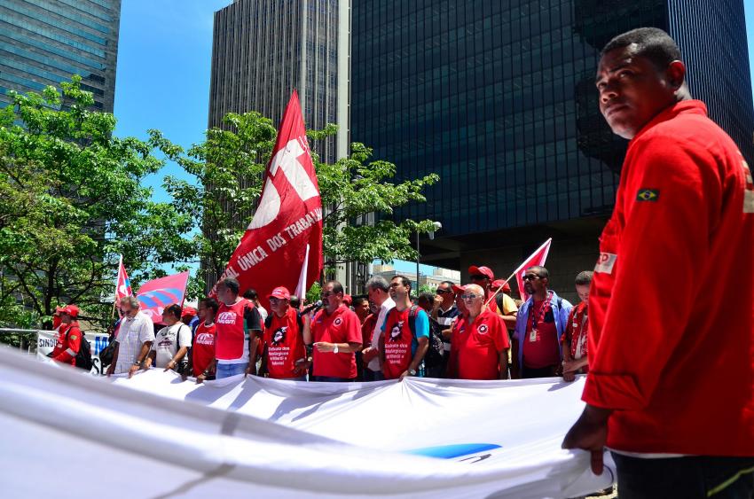 Chegou a hora de mais mobilizações na defesa da democracia do Brasil e da Petrobras (Foto: Jefferson Lima) Chegou a hora de mais mobilizações na defesa da democracia do Brasil e da Petrobras