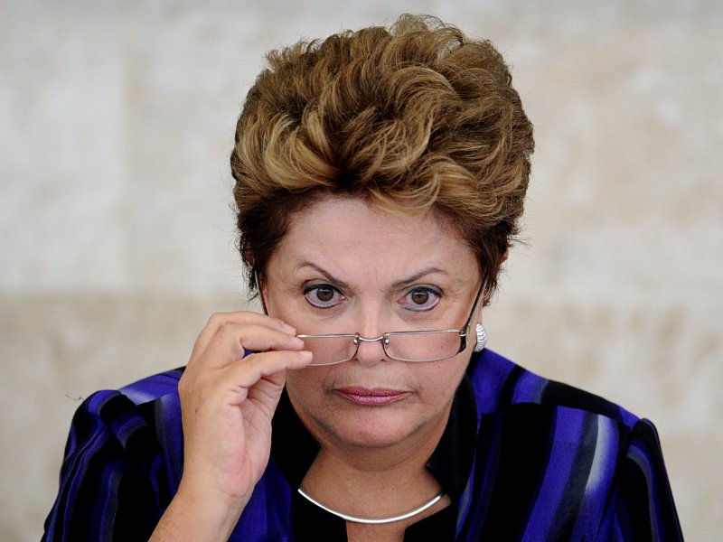 Veja não pode ficar impune. Isso não é um atentado apenas à campanha de Dilma é um atentado contra o Estado de Direito e à democracia. O ato cometido hoje pela família Civita é um dos mais escandalosos da história democrática do país (Foto: Renato Rovai) Veja não pode ficar impune. Isso não é um atentado apenas à campanha de Dilma é um atentado contra o Estado de Direito e à democracia. O ato cometido hoje pela família Civita é um dos mais escandalosos da história democrática do país