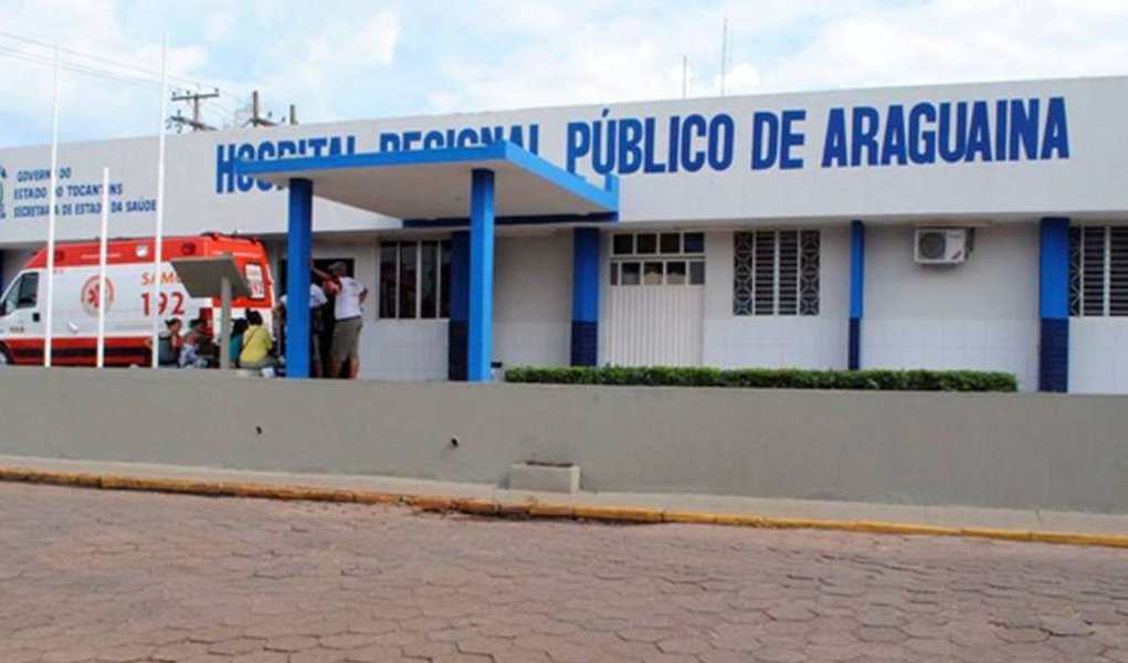 Vigilância Sanitária Estadual interditou nessa quinta-feira, 13, o aparelho de radioterapia do Instituto Oncológico que funciona desde junho na Unidade de Alta Complexidade do Hospital Regional de Araguaína; órgão pediu à Agência Nacional de Vigilância Sanitária uma revisão do documento de importação que autoriza o funcionamento do acelerador linear; em nota, a Sesau informou que a empresa foi notificada para apresentar a documentação e que a interdição é uma medida preventiva e cautelar, que visa a segurança dos pacientes; Instituto Oncológico deverá providenciar a continuidade de tratamento dos 80 pacientes que estavam realizando radioterapia na unidade (Foto: Aquiles Lins) Vigilância Sanitária Estadual interditou nessa quinta-feira, 13, o aparelho de radioterapia do Instituto Oncológico que funciona desde junho na Unidade de Alta Complexidade do Hospital Regional de Araguaína; órgão pediu à Agência Nacional de Vigilância Sanitária uma revisão do documento de importação que autoriza o funcionamento do acelerador linear; em nota, a Sesau informou que a empresa foi notificada para apresentar a documentação e que a interdição é uma medida preventiva e cautelar, que visa a segurança dos pacientes; Instituto Oncológico deverá providenciar a continuidade de tratamento dos 80 pacientes que estavam realizando radioterapia na unidade