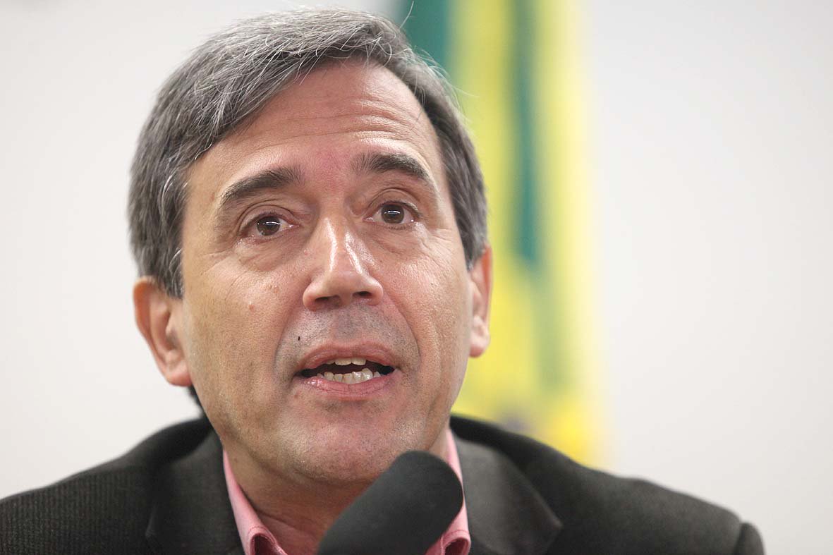 Tal historiador age como um dos historialistas (misto de historiador com editorialista) oficiais da direita brasileira. Realidade esta que lhe retira credibilidade junto à maioria dos acadêmicos (Foto: Davis Sena Filho) Tal historiador age como um dos historialistas (misto de historiador com editorialista) oficiais da direita brasileira. Realidade esta que lhe retira credibilidade junto à maioria dos acadêmicos