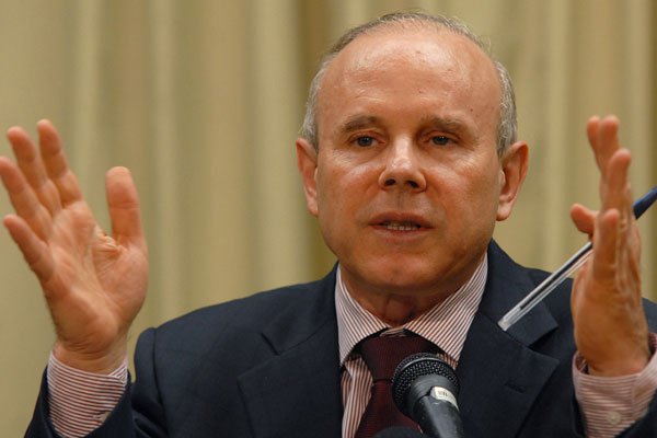 Passadas as eleições, e a garantia de mais quatro anos da atual gestão, chegou a hora de sair do mundo da fantasia. A realidade é muito diferente em relação ao cenário inventado pelo governo (Foto: Marcos Cintra) Passadas as eleições, e a garantia de mais quatro anos da atual gestão, chegou a hora de sair do mundo da fantasia. A realidade é muito diferente em relação ao cenário inventado pelo governo