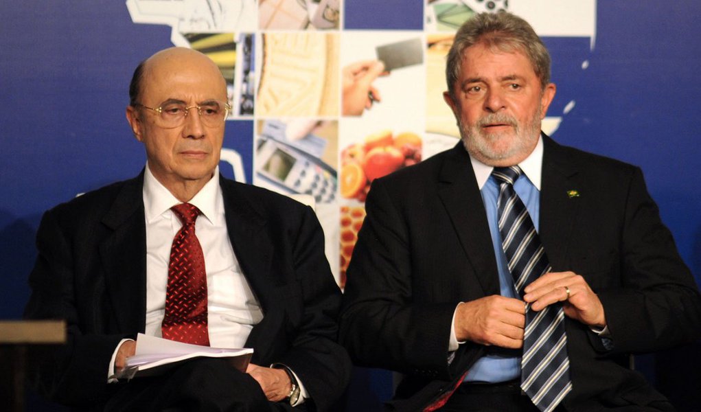 Campanha da presidente Dilma Rousseff colocou o ex-presidente Lula em ação para impedir que Henrique Meirelles, ex-presidente do Banco Central em seu governo, declare voto em Marina Silva; com promessas ao financiamento privado, a candidata do PSB se aproxima do setor bancário e já conta com o apoio de parte da família Setubal, do Itaú Unibanco (Foto: Roberta Namour) Campanha da presidente Dilma Rousseff colocou o ex-presidente Lula em ação para impedir que Henrique Meirelles, ex-presidente do Banco Central em seu governo, declare voto em Marina Silva; com promessas ao financiamento privado, a candidata do PSB se aproxima do setor bancário e já conta com o apoio de parte da família Setubal, do Itaú Unibanco