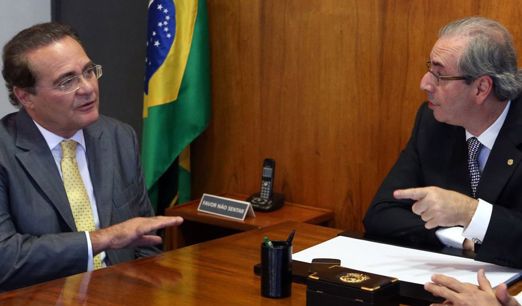 Presidente do Senado, Renan Calheiros (PMDB) diz que a Agenda Brasil é uma tentativa de afastamento da crise, não de aproximação política: “Governos têm prazo de validade. A nação é perene. É um equívoco subordinar os interesses do país às aspirações políticas ou partidárias”, afirma; diante das críticas do presidente da Câmara, Eduardo Cunha (PMDB), ele diz que “a democracia nos obriga a trabalhar coletivamente. Câmara e Senado são partes de um todo. Embora diferentes, são complementares. As instituições não comportam polarização, tampouco personalizações” (Foto: Roberta Namour) Presidente do Senado, Renan Calheiros (PMDB) diz que a Agenda Brasil é uma tentativa de afastamento da crise, não de aproximação política: “Governos têm prazo de validade. A nação é perene. É um equívoco subordinar os interesses do país às aspirações políticas ou partidárias”, afirma; diante das críticas do presidente da Câmara, Eduardo Cunha (PMDB), ele diz que “a democracia nos obriga a trabalhar coletivamente. Câmara e Senado são partes de um todo. Embora diferentes, são complementares. As instituições não comportam polarização, tampouco personalizações”