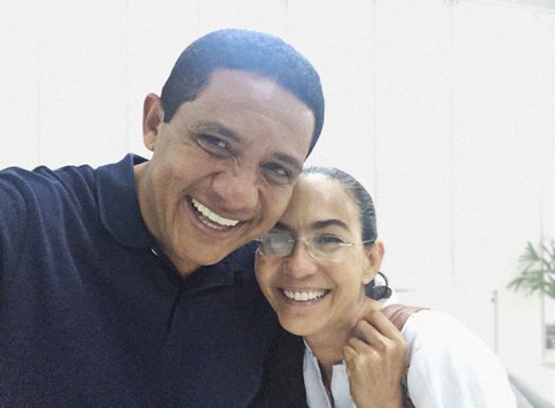 Ao que parece, Heloísa Helena decepcionou as esquerdas. Muitas vezes a busca pelo poder muda a "bússola" de uma pessoa. Há quem acredite que não há grandes talentos sem grandes fraquezas (Foto: Voney Malta) Ao que parece, Heloísa Helena decepcionou as esquerdas. Muitas vezes a busca pelo poder muda a "bússola" de uma pessoa. Há quem acredite que não há grandes talentos sem grandes fraquezas