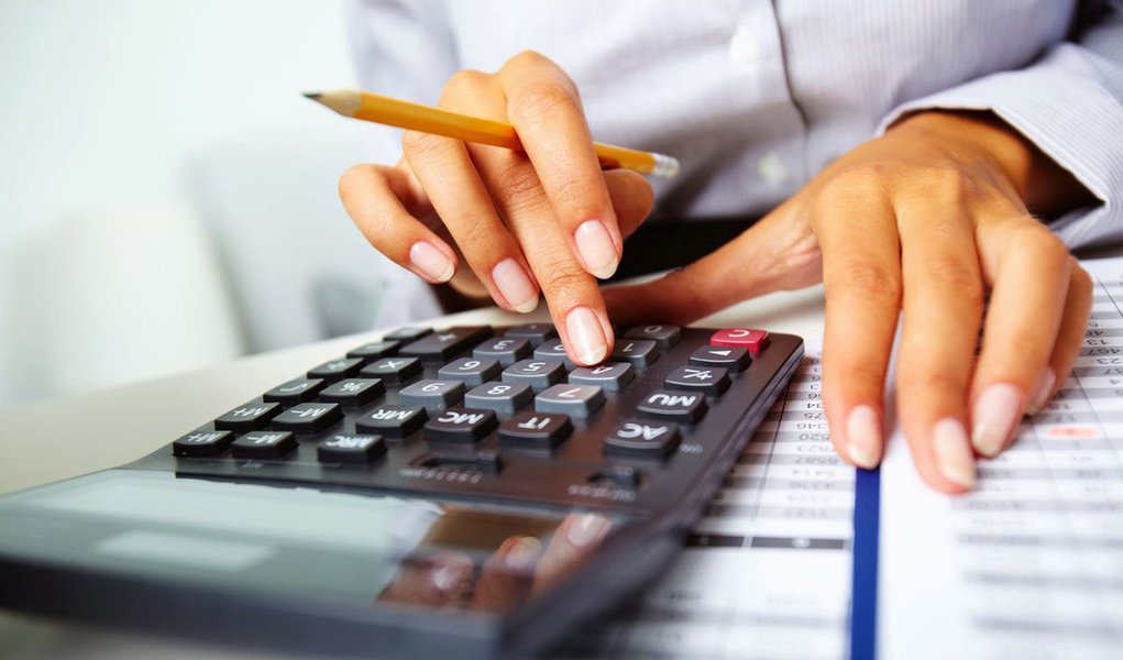 Índice foi o mesmo registrado em janeiro, segundo o Banco Central; o estoque total de crédito no Brasil subiu 0,5% em fevereiro ante janeiro, chegando a R$ 3,026 trilhões, ou 58,6% do Produto Interno Bruto, informou o BC (Foto: Gisele Federicce) Índice foi o mesmo registrado em janeiro, segundo o Banco Central; o estoque total de crédito no Brasil subiu 0,5% em fevereiro ante janeiro, chegando a R$ 3,026 trilhões, ou 58,6% do Produto Interno Bruto, informou o BC