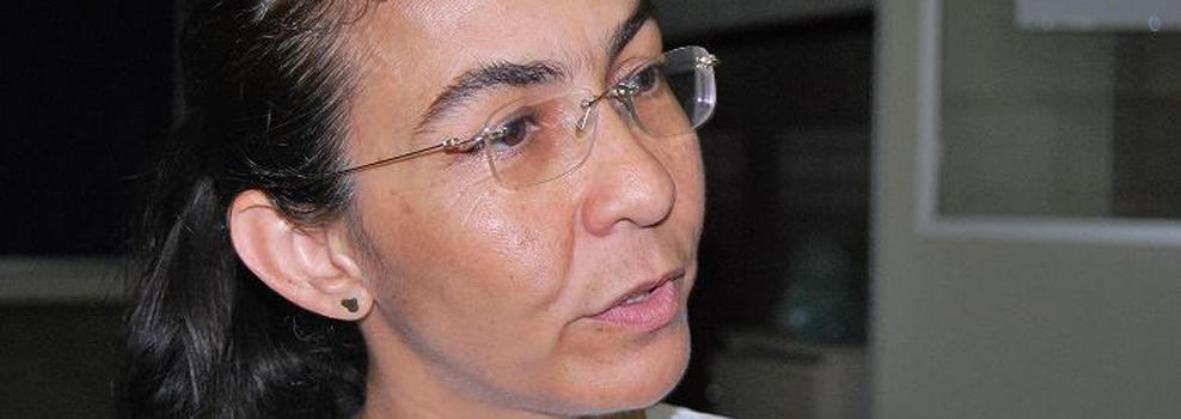 O motivo do rompimento seria a aliança "branca" da candidata ao Senado com o PSDB do governador Teotonio Vilela e com os usineiros de Alagoas; em nota, o PSTU questiona inclusive as fotos de HH, abraçada com o candidato ao governo dos tucanos, Júlio Cezar, divulgadas amplamente pelas redes sociais, em poses onde ambos comemoram o feito político (Foto: Leonardo Lucena) O motivo do rompimento seria a aliança "branca" da candidata ao Senado com o PSDB do governador Teotonio Vilela e com os usineiros de Alagoas; em nota, o PSTU questiona inclusive as fotos de HH, abraçada com o candidato ao governo dos tucanos, Júlio Cezar, divulgadas amplamente pelas redes sociais, em poses onde ambos comemoram o feito político