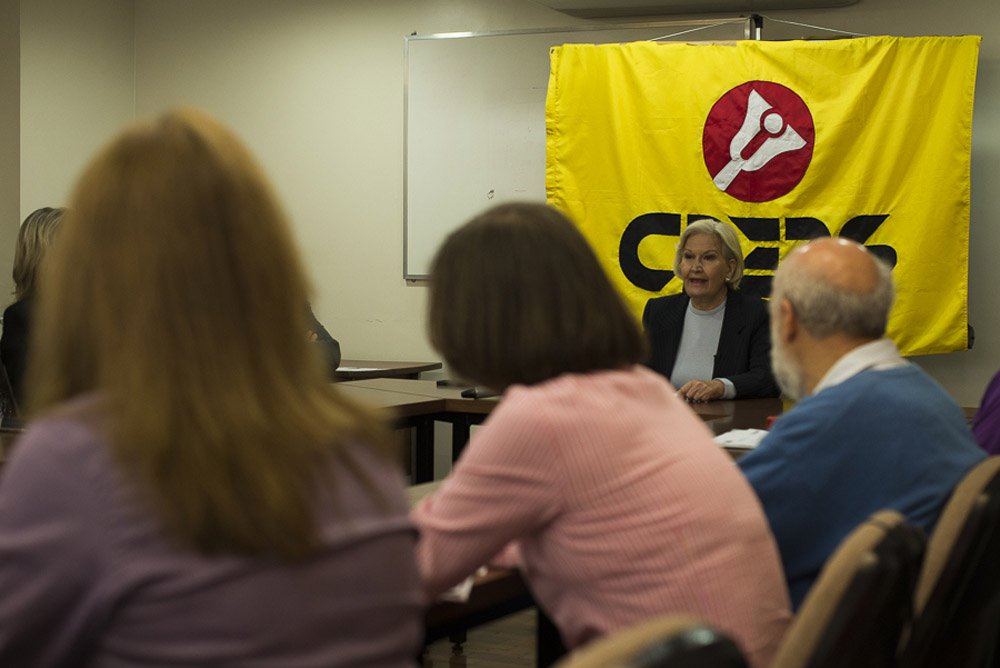 2014.09.10 - Porto Alegre/RS/Brasil - Ana Amélia no CPERS. | Foto: Bernardo Jardim Ribeiro/Sul21.com.br (Foto: Leonardo Lucena) 2014.09.10 - Porto Alegre/RS/Brasil - Ana Amélia no CPERS. | Foto: Bernardo Jardim Ribeiro/Sul21.com.br