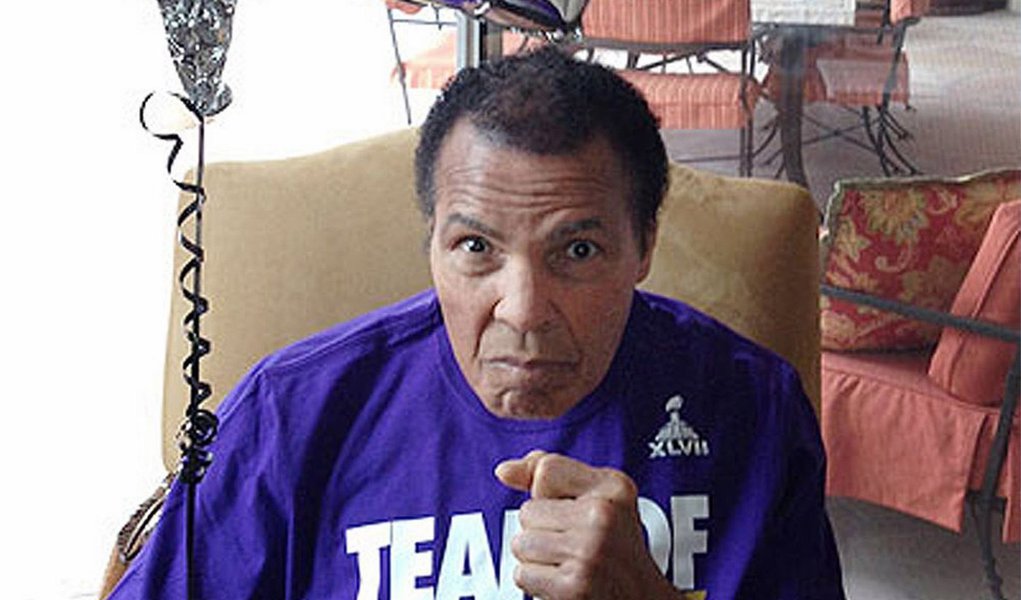 Muhammad Ali, uma lenda do boxe mundial, foi hospitalizado com pneumonia, com a doença em estágio inicial, e a expectativa é de que ele se recupere em breve, disse um porta-voz (Foto: Leonardo Attuch) Muhammad Ali, uma lenda do boxe mundial, foi hospitalizado com pneumonia, com a doença em estágio inicial, e a expectativa é de que ele se recupere em breve, disse um porta-voz