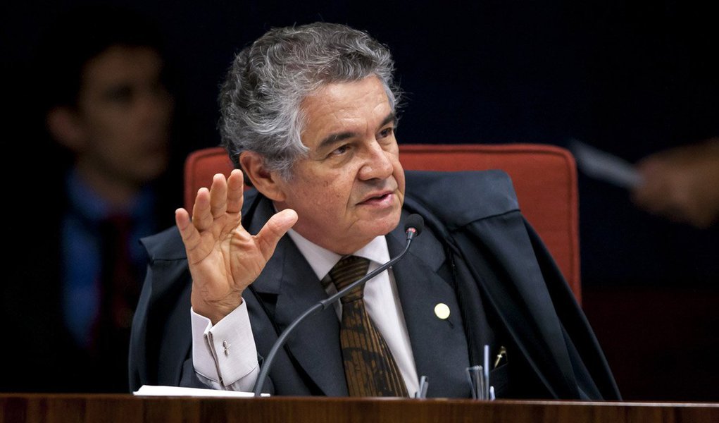 Ministro do STF disse que a redução da maioridade penal de 18 para 16 anos não deve ser vista como uma esperança de dias melhores; “Cadeia não conserta ninguém e não resolve os problemas do país, que são outros”, afirmou (Foto: Paulo Emílio) Ministro do STF disse que a redução da maioridade penal de 18 para 16 anos não deve ser vista como uma esperança de dias melhores; “Cadeia não conserta ninguém e não resolve os problemas do país, que são outros”, afirmou