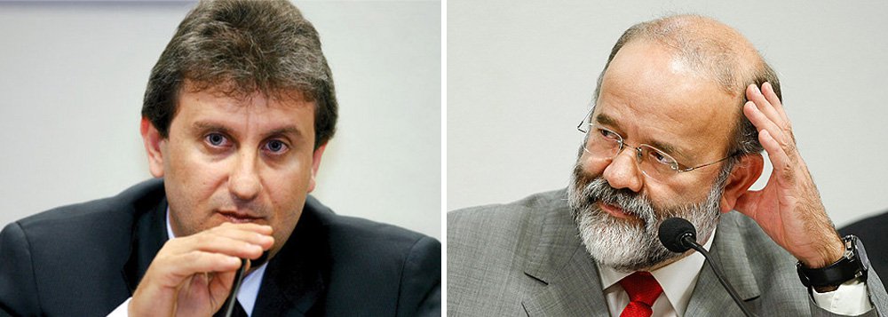 Doleiro afirmou em depoimento ter ordenado a um funcionário para realizar uma entrega de "400 mil e poucos reais" para o tesoureiro do PT, João Vaccari Neto, em frente ao diretório nacional do partido, em São Paulo; o tesoureiro do PT nega qualquer participação no esquema (Foto: Paulo Emílio) Doleiro afirmou em depoimento ter ordenado a um funcionário para realizar uma entrega de "400 mil e poucos reais" para o tesoureiro do PT, João Vaccari Neto, em frente ao diretório nacional do partido, em São Paulo; o tesoureiro do PT nega qualquer participação no esquema
