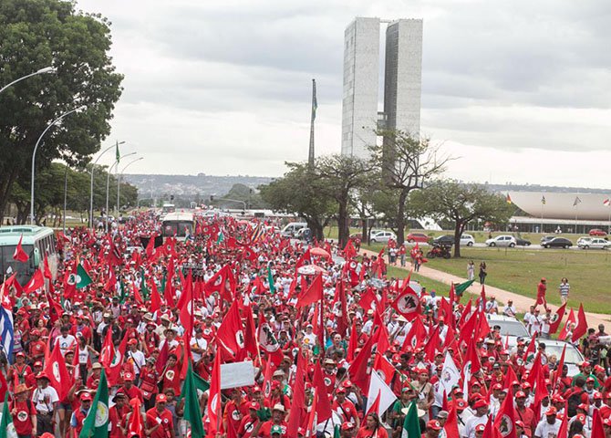 O MST não é apenas um movimento de reivindicação e protesto: é também de iniciativas, propostas, formação, e qualificação cultural de seus militantes (Foto: Frei Betto) O MST não é apenas um movimento de reivindicação e protesto: é também de iniciativas, propostas, formação, e qualificação cultural de seus militantes