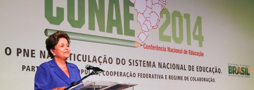 Brasília - DF, 20/11/2014. Presidenta Dilma Rousseff durante Conferência Nacional de Educação (CONAE 2014). Foto: Roberto Stuckert Filho/PR (Foto: Gisele Federicce) Brasília - DF, 20/11/2014. Presidenta Dilma Rousseff durante Conferência Nacional de Educação (CONAE 2014). Foto: Roberto Stuckert Filho/PR