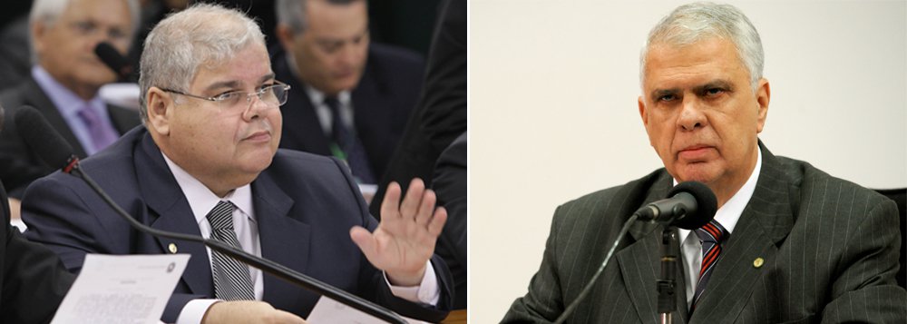 Representantes da Bahia na CPI mista que investiga irregularidades na Petrobras, os deputados José Carlos Araújo (PSD) e Lúcio Vieira Lima (PMDB) receberam em sua campanha deste ano doações de empresas envolvidas no esquema; o peemedebista declarou doação de R$ 732 mil, em cheque, da Construtora OAS S.A por meio da direção estadual do PMDB; Araújo recebeu 70 doações fracionadas da campanha do governador eleito Rui Costa (PT) no valor total de R$ 11.842,14, cujas doadoras originárias foram a Construtora OAS (R$ 8.995,73) e UTC Engenharia S.A (R$ 2.846,41) (Foto: Romulo Faro) Representantes da Bahia na CPI mista que investiga irregularidades na Petrobras, os deputados José Carlos Araújo (PSD) e Lúcio Vieira Lima (PMDB) receberam em sua campanha deste ano doações de empresas envolvidas no esquema; o peemedebista declarou doação de R$ 732 mil, em cheque, da Construtora OAS S.A por meio da direção estadual do PMDB; Araújo recebeu 70 doações fracionadas da campanha do governador eleito Rui Costa (PT) no valor total de R$ 11.842,14, cujas doadoras originárias foram a Construtora OAS (R$ 8.995,73) e UTC Engenharia S.A (R$ 2.846,41)