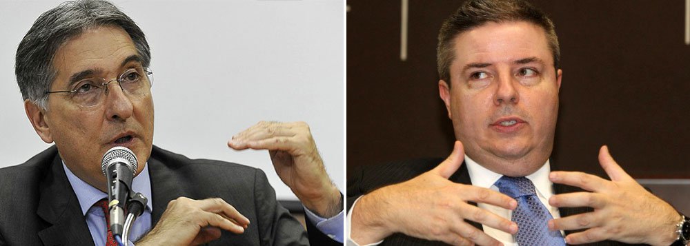 Na época sob o comando de Alberto Pinto Coelho (PP), vice que assumiu após a saída de Antonio Anastasia (PSDB), o Estado assinou ao menos 806 convênios com cidades do interior antes da eleição de 2014, mas cancelou todos os contratos após a derrota; com isso, escapou de ser enquadrada na Lei de Responsabilidade Fiscal; é o que aponta auditoria comandada pelo governador petista Fernando Pimentel (Foto: Roberta Namour) Na época sob o comando de Alberto Pinto Coelho (PP), vice que assumiu após a saída de Antonio Anastasia (PSDB), o Estado assinou ao menos 806 convênios com cidades do interior antes da eleição de 2014, mas cancelou todos os contratos após a derrota; com isso, escapou de ser enquadrada na Lei de Responsabilidade Fiscal; é o que aponta auditoria comandada pelo governador petista Fernando Pimentel