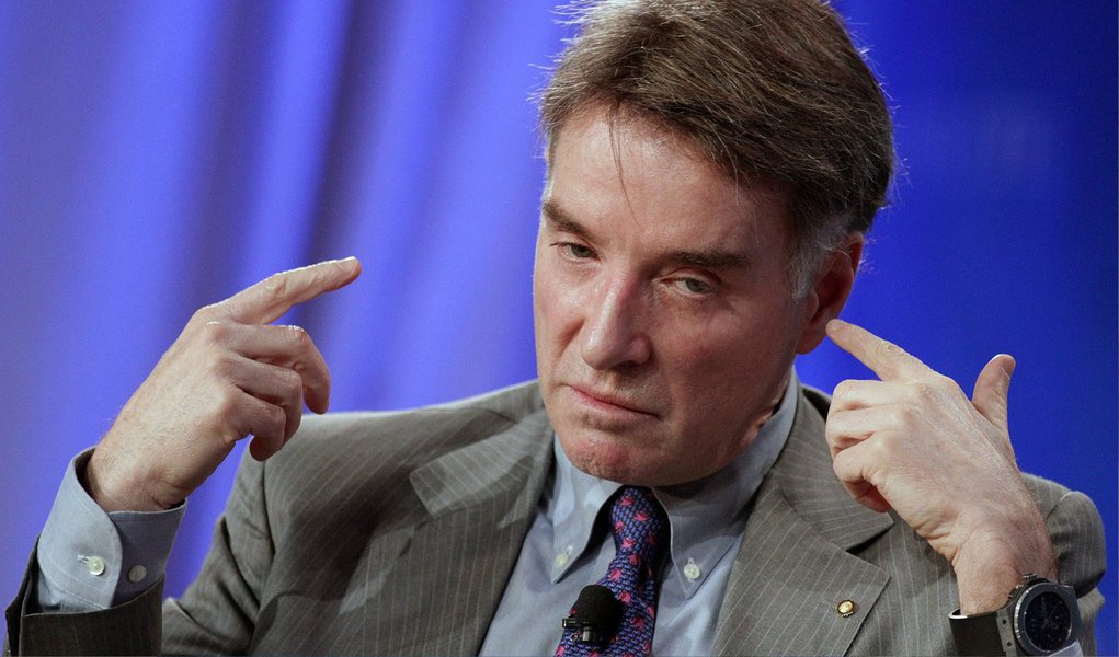 Trocando projetos voltados ao petróleo e minério de ferro, o empresário Eike Batista está desenvolvendo empreendimentos para clonar gado, produzir Viagra genérico que dissolve debaixo da língua e vender biomassa para o Reino Unido (Foto: Gisele Federicce) Trocando projetos voltados ao petróleo e minério de ferro, o empresário Eike Batista está desenvolvendo empreendimentos para clonar gado, produzir Viagra genérico que dissolve debaixo da língua e vender biomassa para o Reino Unido