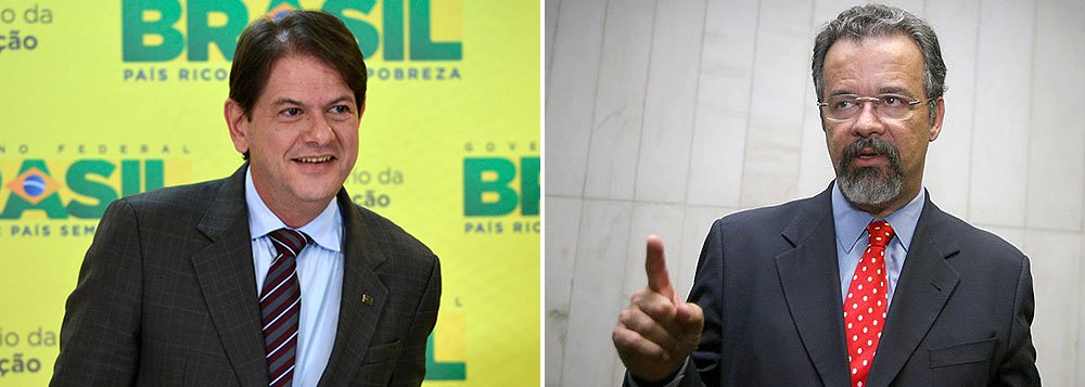 Nesta quarta-feira, 11, Cid deve ir à Câmara dos Deputados, às 15h, para esclarecer aos parlamentares sobre a declaração feita no dia 27 e fevereiro numa visita à Universidade Federal do Pará. Lá, o ministro opinou sobre o comportamento dos deputados no Congresso Nacional, afirmando que na “Câmara tem ‘uns 400, 300 deputados achacadores”. Segundo o deputado pernambucano, tais afirmações “poderiam configurar, em tese, o crime de injúria”, previsto no artigo 140 do Código Penal (Foto: Renata Paiva) Nesta quarta-feira, 11, Cid deve ir à Câmara dos Deputados, às 15h, para esclarecer aos parlamentares sobre a declaração feita no dia 27 e fevereiro numa visita à Universidade Federal do Pará. Lá, o ministro opinou sobre o comportamento dos deputados no Congresso Nacional, afirmando que na “Câmara tem ‘uns 400, 300 deputados achacadores”. Segundo o deputado pernambucano, tais afirmações “poderiam configurar, em tese, o crime de injúria”, previsto no artigo 140 do Código Penal