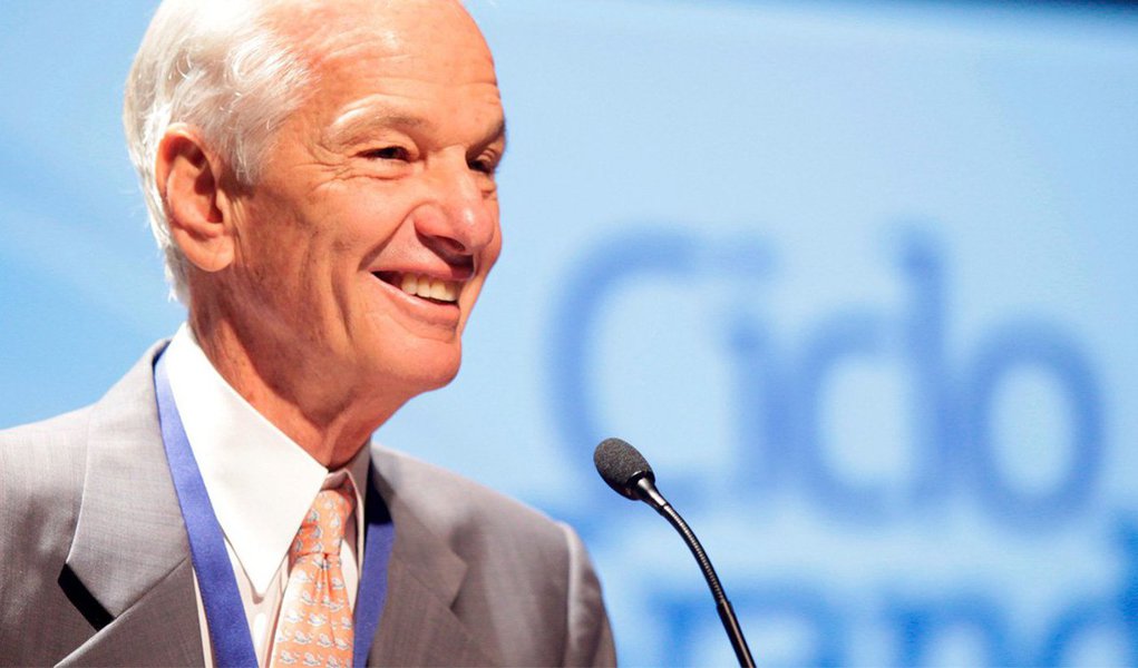 Com a compra da Kraft pela Heinz, o fundo do brasileiro Jorge Paulo Lemann atingiu um valor de mercado de US$ 260 bilhões; com um portfólio que engloba também a AB Inbev, Lojas Americanas e Restaurant Brands (que reúne o Burger King e Tim Hortons), a empresa 3G obteve uma receita liquida de US$ 87 bilhões em 2014 (Foto: Roberta Namour) Com a compra da Kraft pela Heinz, o fundo do brasileiro Jorge Paulo Lemann atingiu um valor de mercado de US$ 260 bilhões; com um portfólio que engloba também a AB Inbev, Lojas Americanas e Restaurant Brands (que reúne o Burger King e Tim Hortons), a empresa 3G obteve uma receita liquida de US$ 87 bilhões em 2014