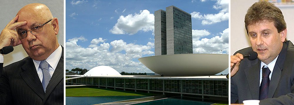 Já chegou ao ministro Teori Zavascki, do Supremo Tribunal Federal, a relação dos políticos delatados pelo doleiro Alberto Youssef; são 60 nomes, que serão investigados no STF, porque têm direito ao foro privilegiado (Foto: Leonardo Attuch) Já chegou ao ministro Teori Zavascki, do Supremo Tribunal Federal, a relação dos políticos delatados pelo doleiro Alberto Youssef; são 60 nomes, que serão investigados no STF, porque têm direito ao foro privilegiado