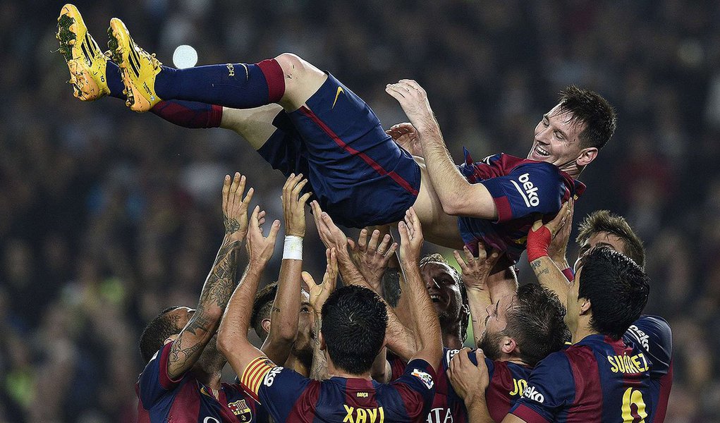 O atacante argentino do Barcelona Lionel Messi marcou gol neste o contra o Sevilla e igualou a marca de 251 gols se tornando um dos maiores marcadores da história da liga espanhola (Foto: Leonardo Attuch) O atacante argentino do Barcelona Lionel Messi marcou gol neste o contra o Sevilla e igualou a marca de 251 gols se tornando um dos maiores marcadores da história da liga espanhola