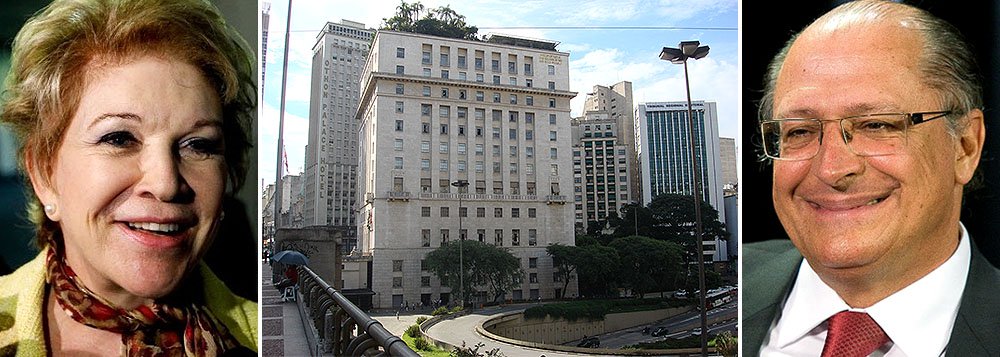 Ex-ministra deve anunciar sua saída do PT em abril e vai se filiar ao PSB no mês seguinte para concorrer à Prefeitura de São Paulo em 2016; movimentação contou com o aval do governador tucano Geraldo Alckmin; candidato à Presidência em 2018, ele amarra desde já uma aliança com o PSB; em artigo, senadora Marta Suplicy volta a bater no governo Dilma: ‘o governo recém-empossado conseguiu unir as duas condições para levar a vaca para o atoleiro’; Fernando Haddad ganha rival de peso na disputa pela Prefeitura em 2016 (Foto: Roberta Namour) Ex-ministra deve anunciar sua saída do PT em abril e vai se filiar ao PSB no mês seguinte para concorrer à Prefeitura de São Paulo em 2016; movimentação contou com o aval do governador tucano Geraldo Alckmin; candidato à Presidência em 2018, ele amarra desde já uma aliança com o PSB; em artigo, senadora Marta Suplicy volta a bater no governo Dilma: ‘o governo recém-empossado conseguiu unir as duas condições para levar a vaca para o atoleiro’; Fernando Haddad ganha rival de peso na disputa pela Prefeitura em 2016
