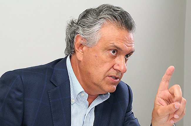 Quanto ao Ronaldo Caiado e sua celebrada estultice e agora luminosa iniciativa de convocar Pepe Mujica a depor, temos algumas outras ideias igualmente geniais de pessoas que precisam ser imediatamente convocadas (Foto: Daniel Quoist) Quanto ao Ronaldo Caiado e sua celebrada estultice e agora luminosa iniciativa de convocar Pepe Mujica a depor, temos algumas outras ideias igualmente geniais de pessoas que precisam ser imediatamente convocadas