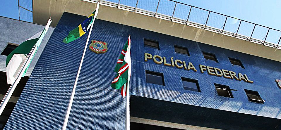 Se alguém é politicamente ‘perigoso’ em toda essa situação é quem difunde bobagens como solução pela violência. A sociedade não é tola. E os imbecis passarão (Foto: Jean Menezes de Aguiar) Se alguém é politicamente ‘perigoso’ em toda essa situação é quem difunde bobagens como solução pela violência. A sociedade não é tola. E os imbecis passarão