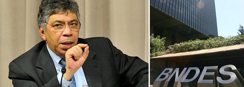 Segundo a jornalista Sonia Racy, o economista Otaviano Canuto, do Banco Mundial, estaria cotado para substituir Luciano Coutinho no comando do BNDES; anúncio dos presidentes dos bancos públicos, que estava previsto para esta quinta-feira, deve ser adiado (Foto: Leonardo Attuch) Segundo a jornalista Sonia Racy, o economista Otaviano Canuto, do Banco Mundial, estaria cotado para substituir Luciano Coutinho no comando do BNDES; anúncio dos presidentes dos bancos públicos, que estava previsto para esta quinta-feira, deve ser adiado