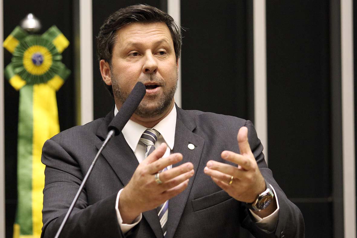 Já se perdeu a conta de quantas ações o deputado Carlos Sampaio moveu contra a Presidenta, sobretudo no período da campanha eleitoral (Foto: Ribamar Fonseca) Já se perdeu a conta de quantas ações o deputado Carlos Sampaio moveu contra a Presidenta, sobretudo no período da campanha eleitoral