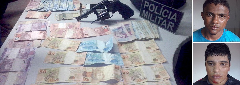 Polícia Militar informou que prendeu em flagrante Flávio Alves Ribeiro, 25 anos, e Pedro Henrique Fagundes Sousa, 18 anos, nesse sábado, 11, em Araguaína, região norte do Estado; os dois são acusados de roubo à seguradora União; segundo a PM, os dois foram presos após o proprietário da seguradora persegui-los e bater com o carro na moto em que estavam; com os dois, a PM encontrou um revólver calibre 38, um telefone celular e R$ 1.407 (Foto: Aquiles Lins) Polícia Militar informou que prendeu em flagrante Flávio Alves Ribeiro, 25 anos, e Pedro Henrique Fagundes Sousa, 18 anos, nesse sábado, 11, em Araguaína, região norte do Estado; os dois são acusados de roubo à seguradora União; segundo a PM, os dois foram presos após o proprietário da seguradora persegui-los e bater com o carro na moto em que estavam; com os dois, a PM encontrou um revólver calibre 38, um telefone celular e R$ 1.407