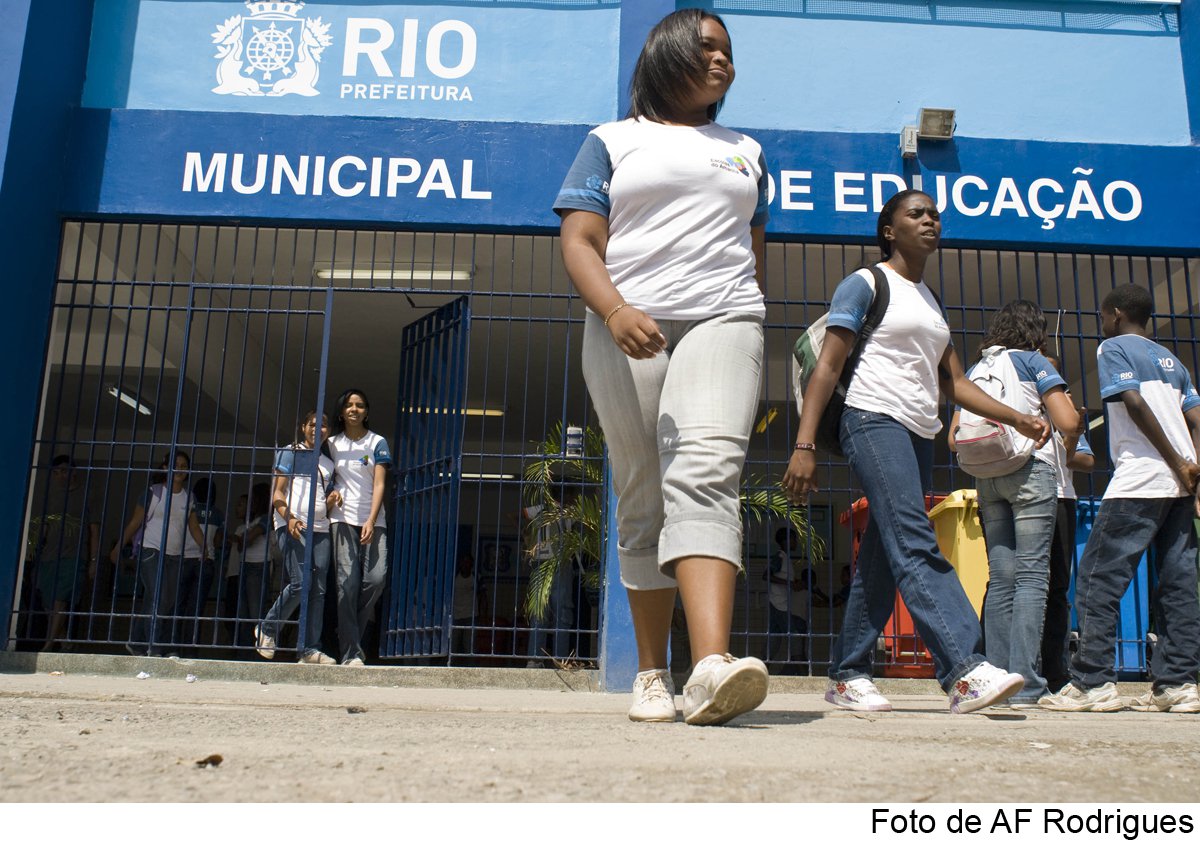 Escolas do Amanh� na Escola Municipal Padre Aleixo, na Cidade de Deus, em Jacarepagu�, uma das 150 unidades participantes do projeto da Prefeitura do Rio de Janeiro. (Foto: Gisele Federicce) Escolas do Amanh� na Escola Municipal Padre Aleixo, na Cidade de Deus, em Jacarepagu�, uma das 150 unidades participantes do projeto da Prefeitura do Rio de Janeiro.