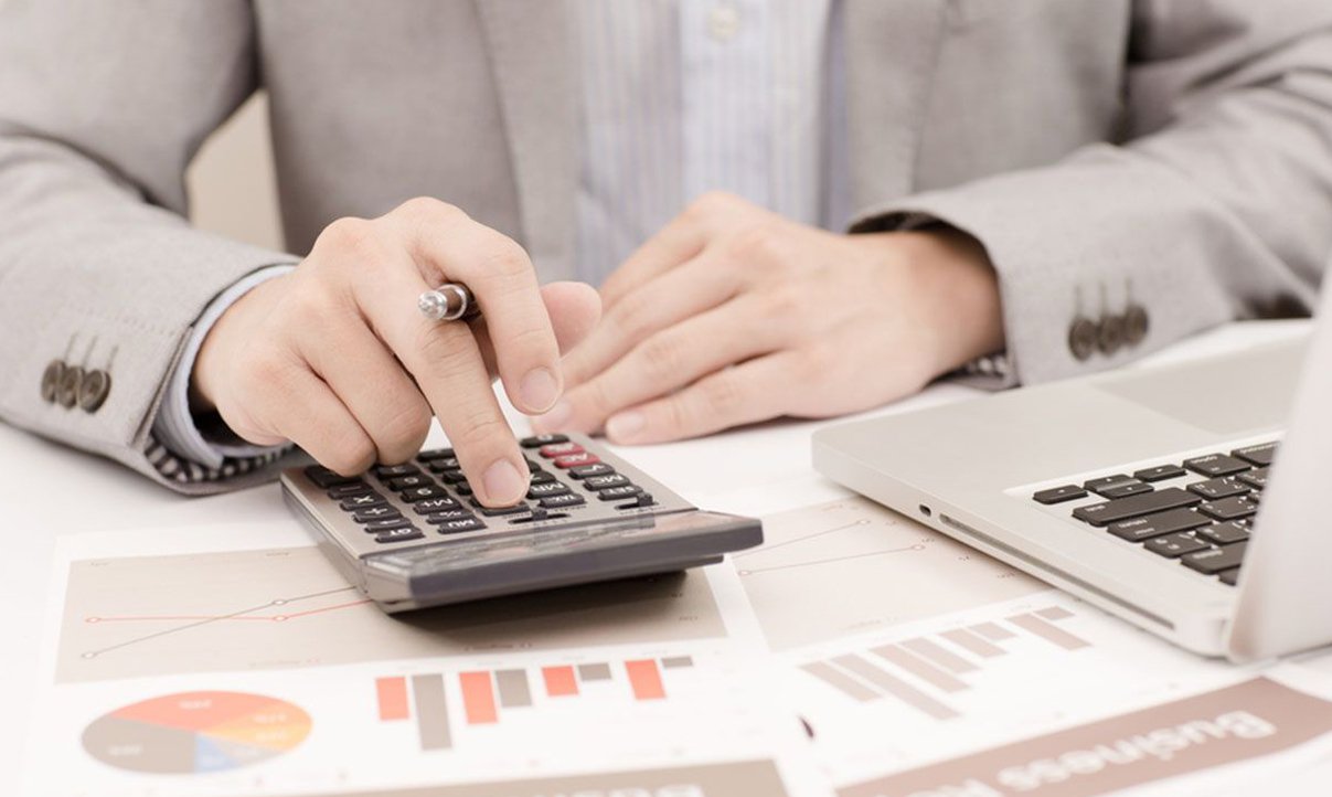 Salvador registrou maior alta no Índice de Preços ao Consumidor Semanal (IPC-S) entre sete capitais pesquisadas pela Fundação Getulio Vargas (FGV) entre a penúltima e a última semana de agosto deste ano; na capital baiana, o índice passou de - 0,18% na terceira semana de agosto para 0,18% na última semana; a segunda capital com crescimento mais alto da taxa foi Brasília, ao passar de 0,09% para 0,26% (Foto: Romulo Faro) Salvador registrou maior alta no Índice de Preços ao Consumidor Semanal (IPC-S) entre sete capitais pesquisadas pela Fundação Getulio Vargas (FGV) entre a penúltima e a última semana de agosto deste ano; na capital baiana, o índice passou de - 0,18% na terceira semana de agosto para 0,18% na última semana; a segunda capital com crescimento mais alto da taxa foi Brasília, ao passar de 0,09% para 0,26%