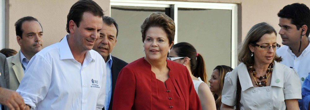 O prefeito do Rio, Eduardo Paes, afirmou que a abertura de uma ação judicial contra a União, sobre a renegociação das dívidas, não afeta a relação com o governo Dilma; o Executivo informou que vai fazer um depósito judicial nesta quarta-feira (25) com o valor restante da dívida com a União; "Não pensem que o fato de a Prefeitura do Rio entrar com uma ação na Justiça contra o governo federal significa uma ruptura política com a presidenta Dilma" (Foto: Leonardo Lucena) O prefeito do Rio, Eduardo Paes, afirmou que a abertura de uma ação judicial contra a União, sobre a renegociação das dívidas, não afeta a relação com o governo Dilma; o Executivo informou que vai fazer um depósito judicial nesta quarta-feira (25) com o valor restante da dívida com a União; "Não pensem que o fato de a Prefeitura do Rio entrar com uma ação na Justiça contra o governo federal significa uma ruptura política com a presidenta Dilma"