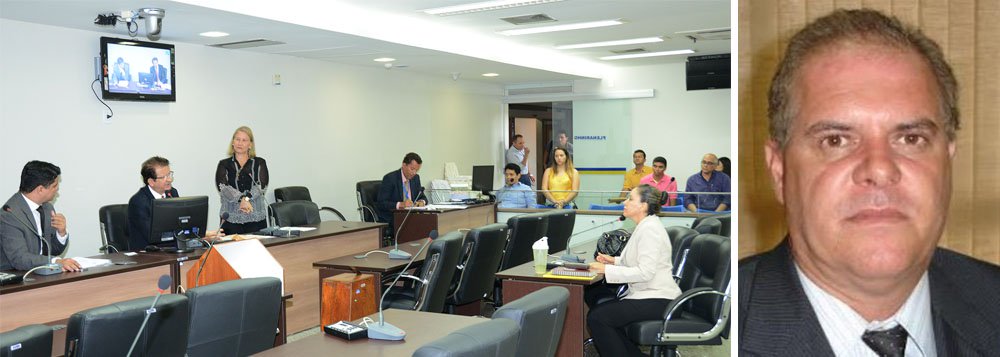 Comissão Especial da Assembleia Legislativa, instalada nessa quarta-feira, 26, aprovou a indicação de Alberto Sevilha, feita pelo governador Sandoval Cardoso (SD), para o cargo de conselheiro do Tribunal de Contas do Tocantins; Membros da comissão, presidida pelo deputado Raimundo Palito (PEN) ouviram esclarecimentos de Sevilha sobre sobre sua atuação como procurador de contas do Ministério Público de Contas e sua indicação foi aprovada por unanimidade; matéria deve ir a Plenário para votação nesta quinta-feira, 27 (Foto: Aquiles Lins) Comissão Especial da Assembleia Legislativa, instalada nessa quarta-feira, 26, aprovou a indicação de Alberto Sevilha, feita pelo governador Sandoval Cardoso (SD), para o cargo de conselheiro do Tribunal de Contas do Tocantins; Membros da comissão, presidida pelo deputado Raimundo Palito (PEN) ouviram esclarecimentos de Sevilha sobre sobre sua atuação como procurador de contas do Ministério Público de Contas e sua indicação foi aprovada por unanimidade; matéria deve ir a Plenário para votação nesta quinta-feira, 27