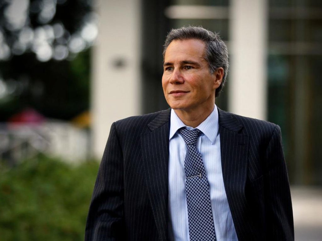 Uma perícia independente revelou que o promotor argentino Alberto Nisman, encontrado morto dias após ter acusado a presidente Cristina Kirchner de acobertar o suposto envolvimento do Irã em um ataque em 1994 a um centro judaico em Buenos Aires, foi assassinado, disse a ex-mulher do promotor; autoridades argentinas não apresentaram os resultados completos da autópsia oficial de Nisman, que foi achado morto em sua residência com um tiro na cabeça em 18 de janeiro. (Foto: Paulo Emílio) Uma perícia independente revelou que o promotor argentino Alberto Nisman, encontrado morto dias após ter acusado a presidente Cristina Kirchner de acobertar o suposto envolvimento do Irã em um ataque em 1994 a um centro judaico em Buenos Aires, foi assassinado, disse a ex-mulher do promotor; autoridades argentinas não apresentaram os resultados completos da autópsia oficial de Nisman, que foi achado morto em sua residência com um tiro na cabeça em 18 de janeiro.