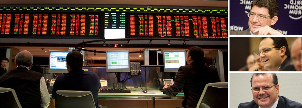 Mercado de ações aguarda anúncio oficial da equipe econômica vendendo papéis que se valorizaram; resultado foi queda de 1,21% nesta segunda-feira 24, após abertura em clima de euforia, com alta de 2,77% que não se sustentou; mundo externo ao governo trabalha com a informação de nomeação de Joaquim Levy e Nelson Barbosa apenas após votação de fim do superávit, mas reação negativa no PT ao nome do ex-secretário do Tesouro causou apreensão (Foto: Gisele Federicce) Mercado de ações aguarda anúncio oficial da equipe econômica vendendo papéis que se valorizaram; resultado foi queda de 1,21% nesta segunda-feira 24, após abertura em clima de euforia, com alta de 2,77% que não se sustentou; mundo externo ao governo trabalha com a informação de nomeação de Joaquim Levy e Nelson Barbosa apenas após votação de fim do superávit, mas reação negativa no PT ao nome do ex-secretário do Tesouro causou apreensão