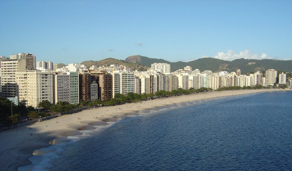 O bairro de Icaraí, em Niterói, tem o melhor Índice de Desenvolvimento Humano (IDH) do estado do Rio; com a população mais rica da cidade, está à frente de bairros como Jardim Botânico/Parque Lage, Praia do Flamengo/Morro da Viúva e São Conrado; os dados foram divulgados pelo Programa das Nações Unidas para o Desenvolvimento (Pnud), em parceria com o Ipea e a Fundação João Pinheiro; são levados em conta três indicadores para medir o IDH: educação, longevidade e renda (Foto: Leonardo Lucena) O bairro de Icaraí, em Niterói, tem o melhor Índice de Desenvolvimento Humano (IDH) do estado do Rio; com a população mais rica da cidade, está à frente de bairros como Jardim Botânico/Parque Lage, Praia do Flamengo/Morro da Viúva e São Conrado; os dados foram divulgados pelo Programa das Nações Unidas para o Desenvolvimento (Pnud), em parceria com o Ipea e a Fundação João Pinheiro; são levados em conta três indicadores para medir o IDH: educação, longevidade e renda