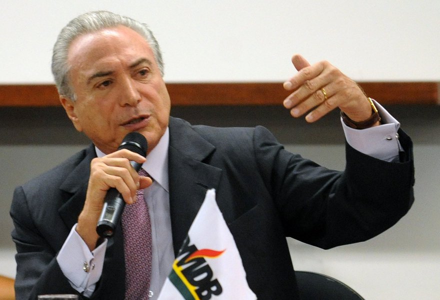 Vice-presidente Michel Temer teria confidenciado a parlamentares que pleiteará as duas pastas junto à presidente Dilma, segundo a coluna Diário do Poder; as duas áreas são estratégias para o governo federal; informações iniciais são de que Dilma pretende manter Arthur Chioro na Saúde e nomear Gilberto Kassab (PSD) nas Cidades (Foto: Gisele Federicce) Vice-presidente Michel Temer teria confidenciado a parlamentares que pleiteará as duas pastas junto à presidente Dilma, segundo a coluna Diário do Poder; as duas áreas são estratégias para o governo federal; informações iniciais são de que Dilma pretende manter Arthur Chioro na Saúde e nomear Gilberto Kassab (PSD) nas Cidades