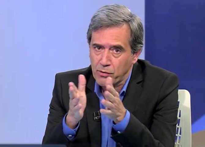Quando afirma que o governo perdeu a legitimidade, Villa acredita na própria mentira. Com 54 milhões de votos nenhum governo ou presidente é ilegítimo (Foto: Alberto Militanque) Quando afirma que o governo perdeu a legitimidade, Villa acredita na própria mentira. Com 54 milhões de votos nenhum governo ou presidente é ilegítimo