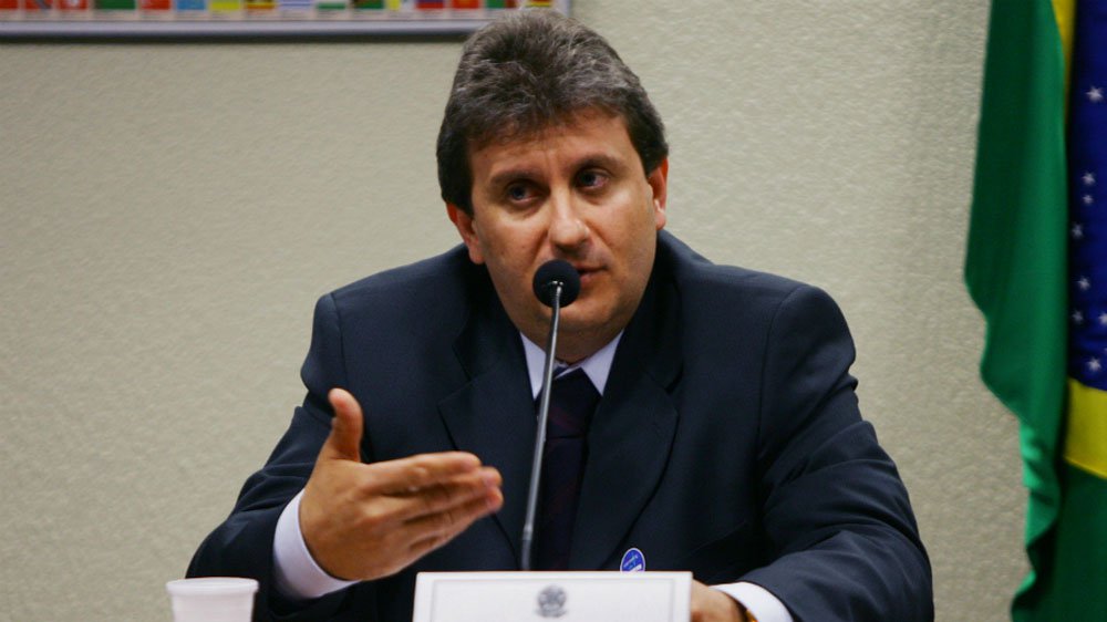 Advogados pediram à Justiça Federal a suspensão de uma da ações penais a que o doleiro responde, até que o acordo de delação premiada seja homologado; segundo a defesa, novos fatos surgiram após a delação premiada, e terão reflexos na ação penal contra o doleiro; "A colaboração de Alberto Youssef vem sendo decisiva", argumentam (Foto: Gisele Federicce) Advogados pediram à Justiça Federal a suspensão de uma da ações penais a que o doleiro responde, até que o acordo de delação premiada seja homologado; segundo a defesa, novos fatos surgiram após a delação premiada, e terão reflexos na ação penal contra o doleiro; "A colaboração de Alberto Youssef vem sendo decisiva", argumentam