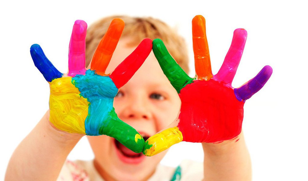 As cores são associadas aos nossos sentimentos e estados de ânimo, aos rituais, às festas, às religiões, à arte e à saúde física e mental. Sabe-se também que as cores são energias, forças irradiantes que exercem influência sobre nós. As cores preferidas contam muito sobre nós, nossas aversões e emoções (Foto: Gisele Federicce) As cores são associadas aos nossos sentimentos e estados de ânimo, aos rituais, às festas, às religiões, à arte e à saúde física e mental. Sabe-se também que as cores são energias, forças irradiantes que exercem influência sobre nós. As cores preferidas contam muito sobre nós, nossas aversões e emoções