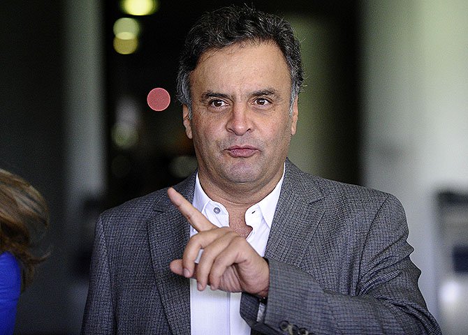 Janot foi intimidado por um capanga do PSDB e o povo brasileiro tem o direito de saber o nome quem foi o parlamentar que fez o serviço (Foto: Antonio Lassance) Janot foi intimidado por um capanga do PSDB e o povo brasileiro tem o direito de saber o nome quem foi o parlamentar que fez o serviço
