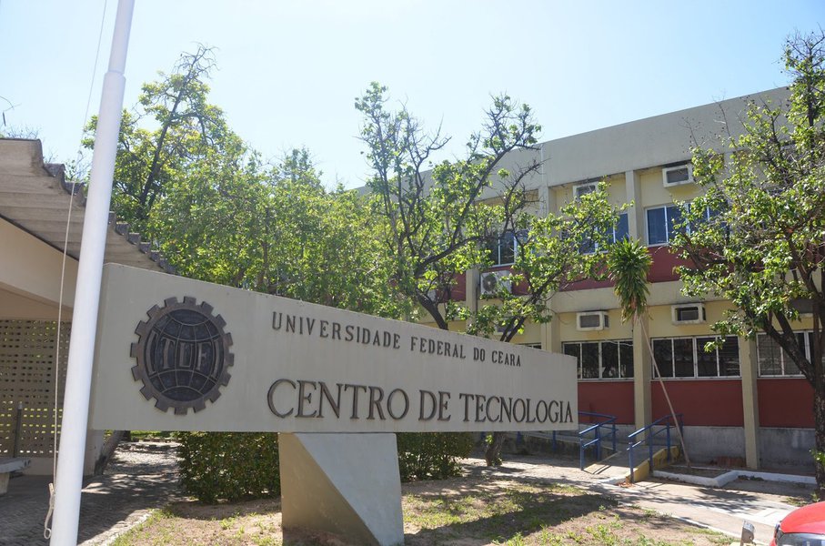 No Auditório Cândido Pamplona (Campus do Pici Prof. Prisco Bezerra), o CT reunirá representantes do empresariado cearense, do governo estadual e gestores da Universidade para debater com alunos, professores e servidores dos 13 cursos de graduação em Engenharia (Foto: Renata Paiva) No Auditório Cândido Pamplona (Campus do Pici Prof. Prisco Bezerra), o CT reunirá representantes do empresariado cearense, do governo estadual e gestores da Universidade para debater com alunos, professores e servidores dos 13 cursos de graduação em Engenharia