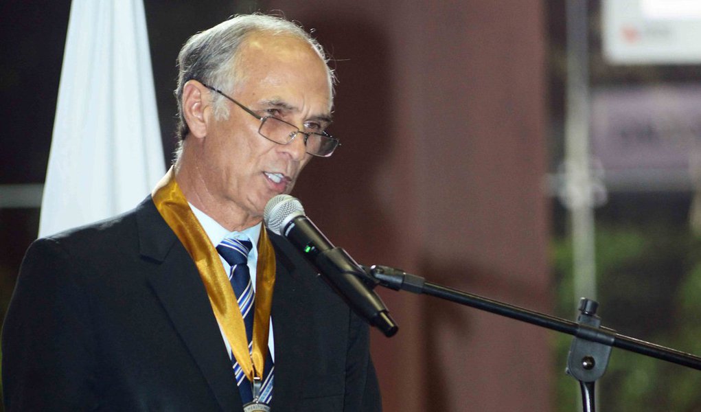 "Nossa meta primordial é trabalhar, com afinco, na recuperação da capacidade de investimento, a partir da busca do equilíbrio das contas públicas do Estado. Apoiar cada vez mais os municípios para a redução das desigualdades e a consequente elevação dos índices de desenvolvimento, em todas as áreas, é um dos nossos principais objetivos", afirmou o vice-governador (Foto: Luis Mauro Queiroz) "Nossa meta primordial é trabalhar, com afinco, na recuperação da capacidade de investimento, a partir da busca do equilíbrio das contas públicas do Estado. Apoiar cada vez mais os municípios para a redução das desigualdades e a consequente elevação dos índices de desenvolvimento, em todas as áreas, é um dos nossos principais objetivos", afirmou o vice-governador