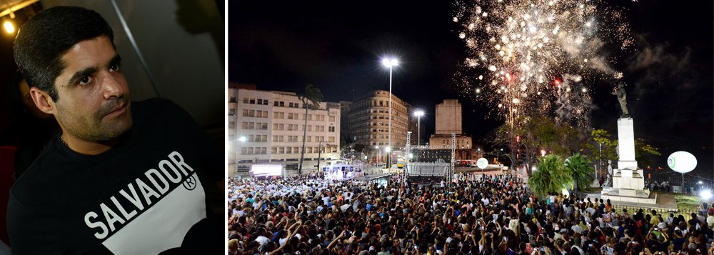 No encerramento das comemorações do aniversário dos 466 anos de Salvador, ontem (30), na Praça Castro Alves, o prefeito ACM Neto mandou "uma mensagem" à população e destacou os dois primeiros anos de sua administração; "É uma mensagem de muita esperança e confiança na cidade. Quando falamos de aniversário pensamos logo no futuro. As pessoas já vibram com o que está acontecendo e ficam na expectativa de que mais coisas podem acontecer. E já estamos planejando isso" (Foto: Romulo Faro) No encerramento das comemorações do aniversário dos 466 anos de Salvador, ontem (30), na Praça Castro Alves, o prefeito ACM Neto mandou "uma mensagem" à população e destacou os dois primeiros anos de sua administração; "É uma mensagem de muita esperança e confiança na cidade. Quando falamos de aniversário pensamos logo no futuro. As pessoas já vibram com o que está acontecendo e ficam na expectativa de que mais coisas podem acontecer. E já estamos planejando isso"