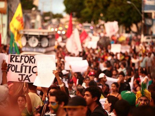 A reforma política deve deixar o campo das boas intenções e ser encarada como uma necessidade democrática. E que só será realidade com ampla mobilização popular (Foto: Bruno Elias) A reforma política deve deixar o campo das boas intenções e ser encarada como uma necessidade democrática. E que só será realidade com ampla mobilização popular