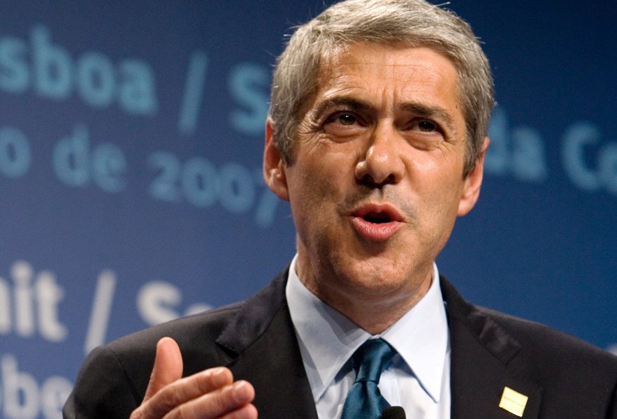 A polícia de Portugal prendeu o ex-primeiro-ministro socialista José Sócrates e mais três pessoas em uma investigação sobre suposto crime tributário, corrupção e lavagem de dinheiro, informou a Procuradoria Geral neste sábado (Foto: Gisele Federicce) A polícia de Portugal prendeu o ex-primeiro-ministro socialista José Sócrates e mais três pessoas em uma investigação sobre suposto crime tributário, corrupção e lavagem de dinheiro, informou a Procuradoria Geral neste sábado